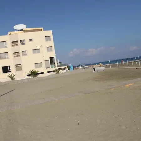 Apartment Quattro Sea View Beachfront Ap 6