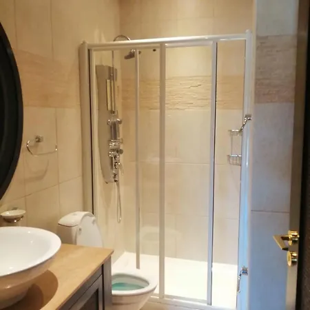 Lägenhet Quattro Sea View Beachfront Ap 6 Larnaca