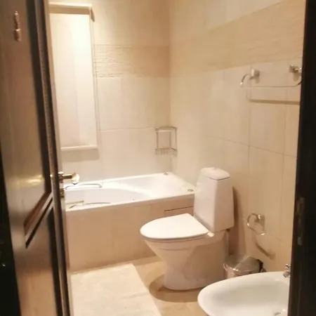 Lägenhet Quattro Sea View Beachfront Ap 6